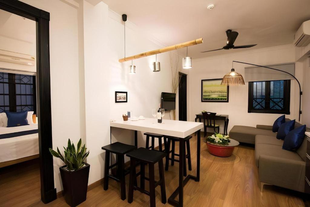 Hoa Binh Hotel Ханой Экстерьер фото