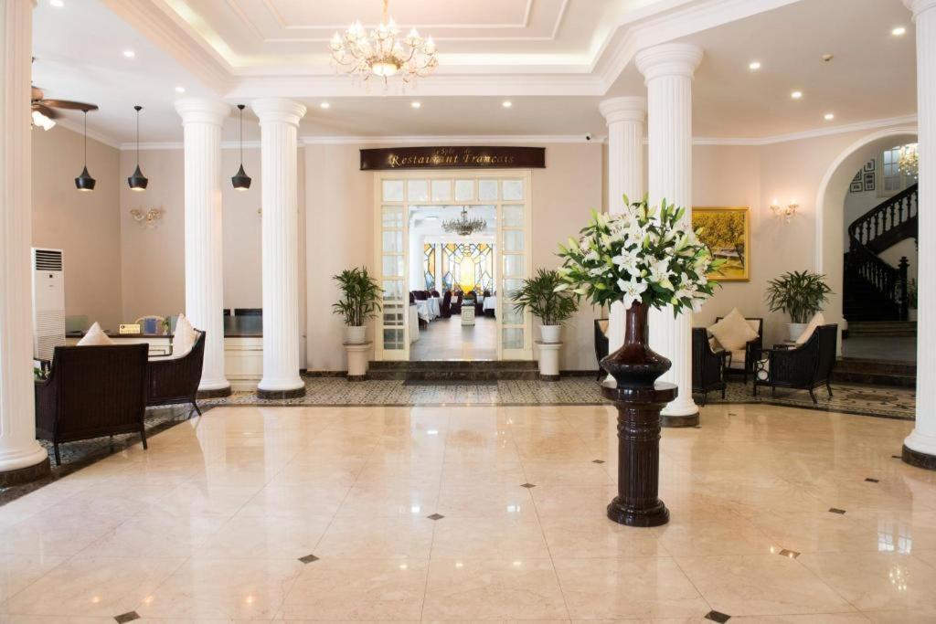 Hoa Binh Hotel Ханой Экстерьер фото