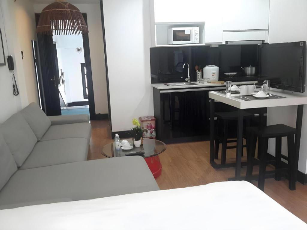 Hoa Binh Hotel Ханой Экстерьер фото